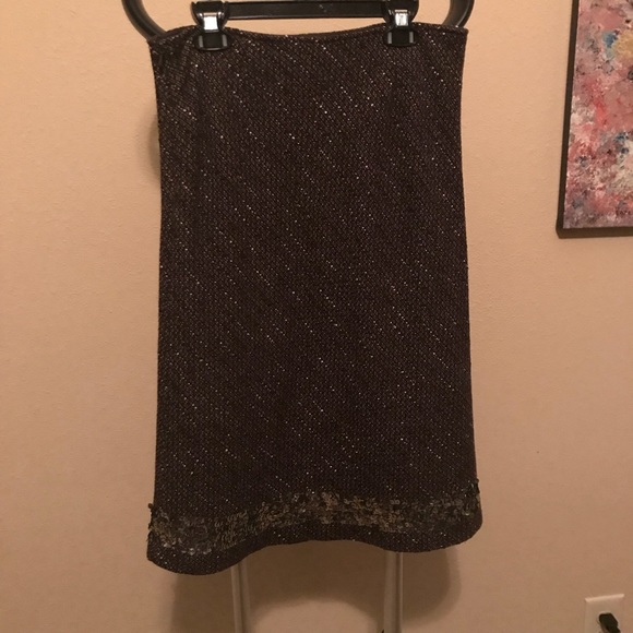 Brown skirt with sequenced trim - Picture 1 of 8
